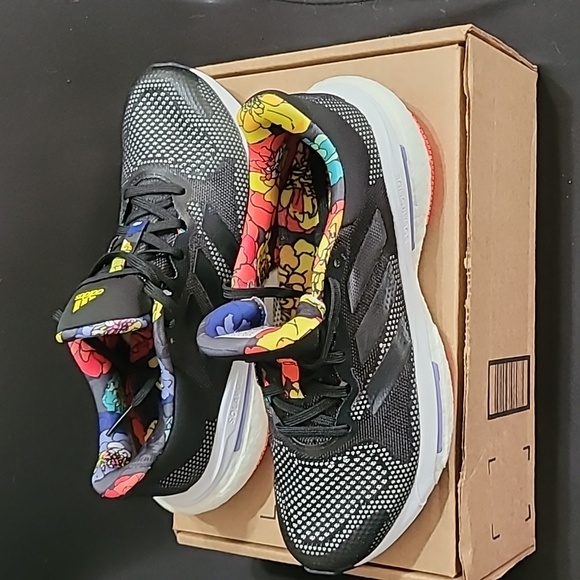 ADIDAS Women’s Solar Glide 5 Running Shoes Size 9.5 - Picture 2 of 8